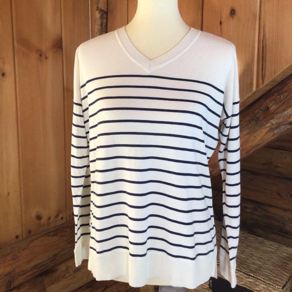 Talbots V-neck Sweater- Size Medium